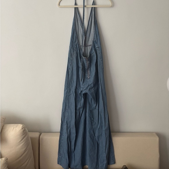 Free People Josie Wide Leg Halter Jumpsuit in chambray denim, sz M - Picture 3 of 3